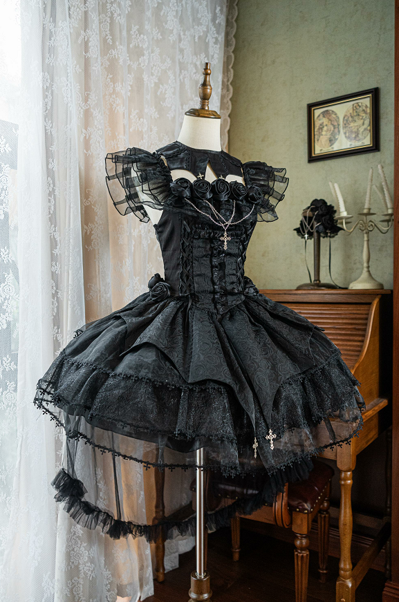Rose Thorn Night Jumperskirt – Lolita Collective Rose Thorn Night Jumperskirt – Lolita Collective